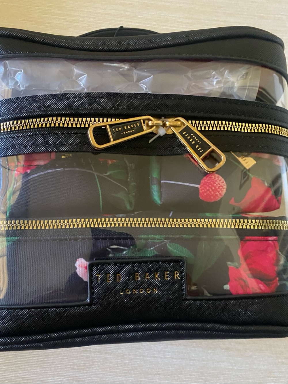 Ted Baker 4-Piece Train
Case Makeup Bag Set - Picture 3 of 6